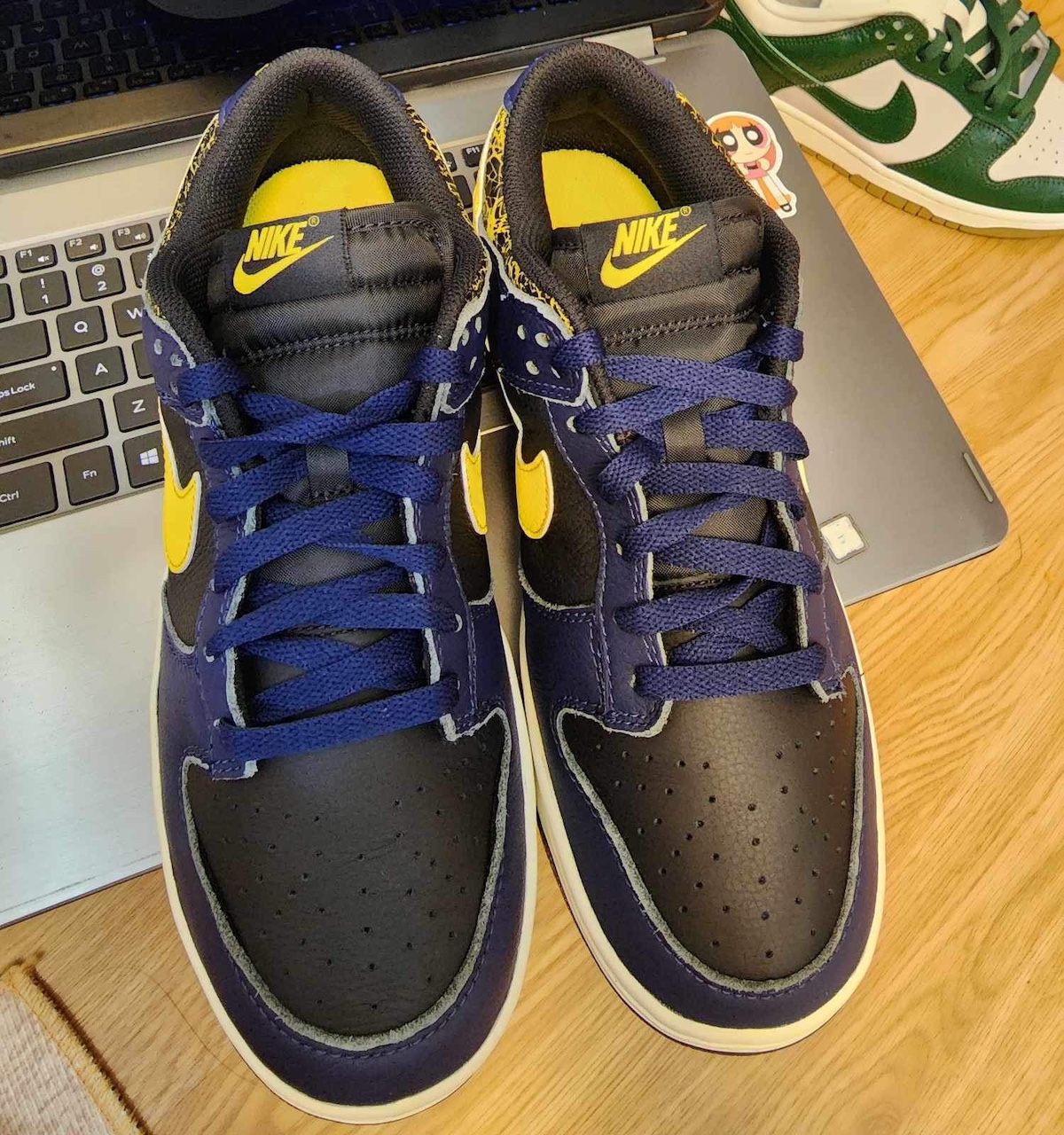 Nike Dunk Low Vintage Michigan Fz Sneakerfiles