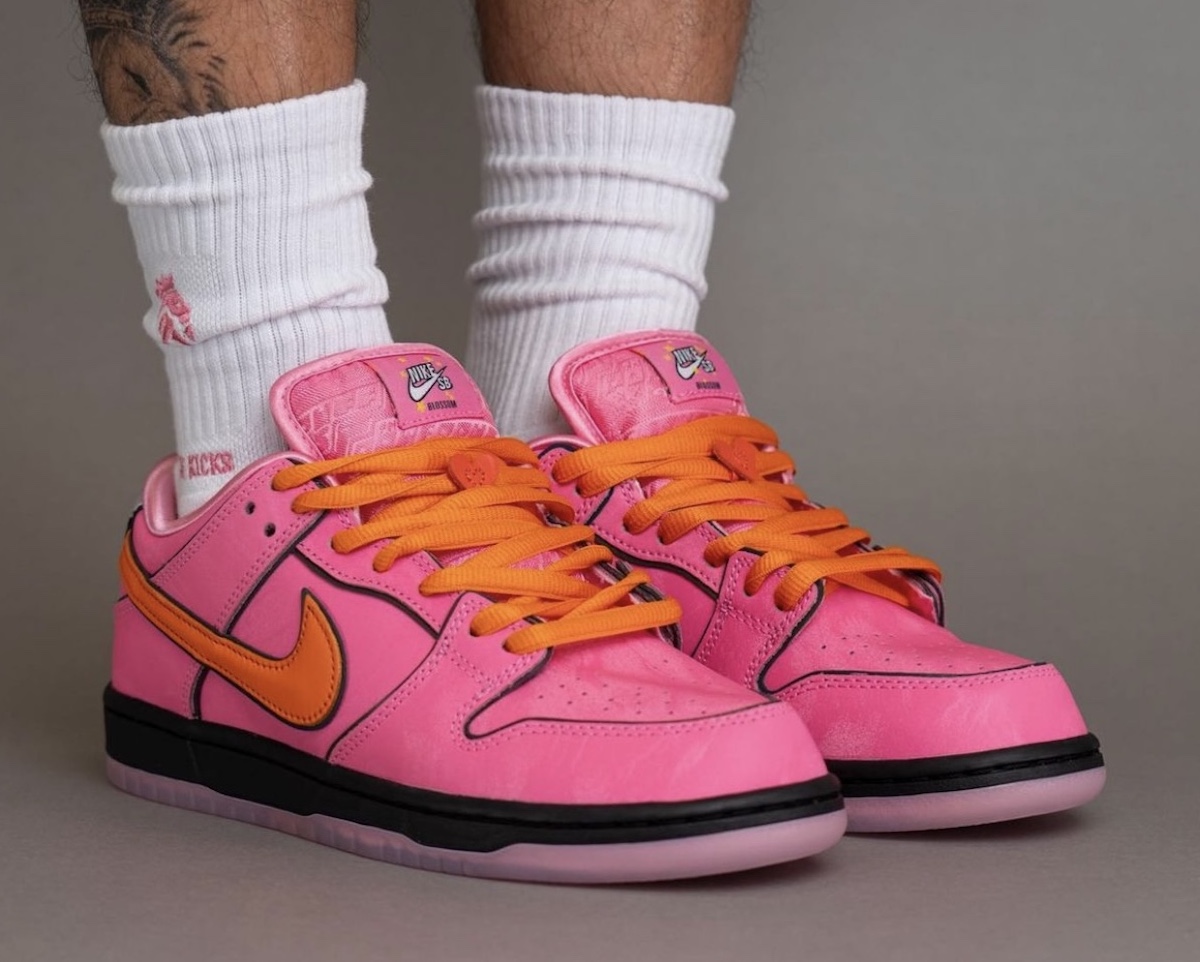 The Powerpuff Girls X Nike Sb Dunk Low Blossom Fd Sneakerfiles