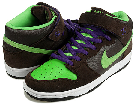 Nike Dunk SB Mid Donatello TMNT Detailed Look | SneakerFiles
