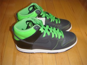 Nike Dunk High – Anthracite / Anthracite – Mean Green