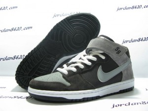 Nike SB Dunk Mid Premium – TV