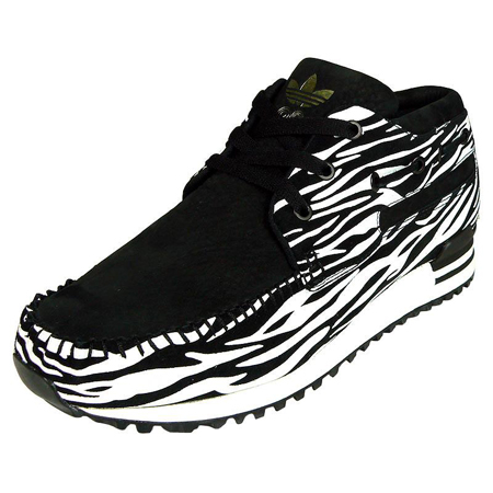 Al borde Prestigio Vigilancia Adidas ZX700 Boat - Zebra | SneakerFiles
