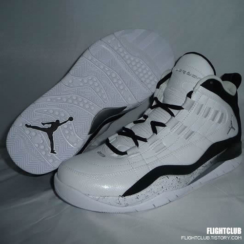 Air Jordan Hallowed Ground - White / Black + White / Navy- SneakerFiles