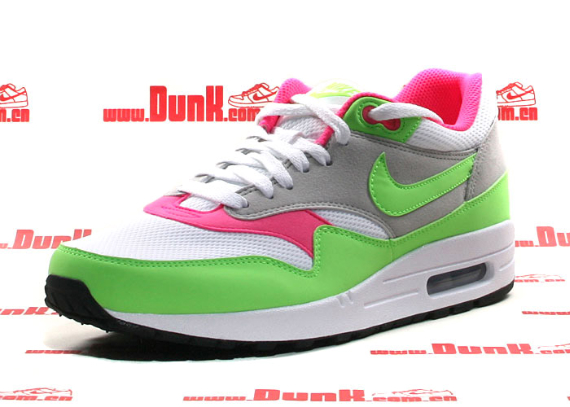 pink and green air max 1