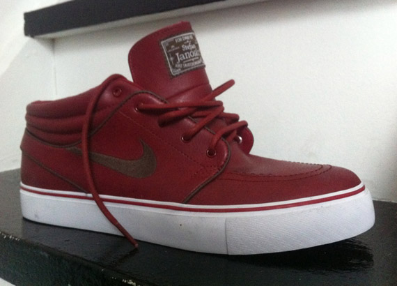 nike red leather shoes