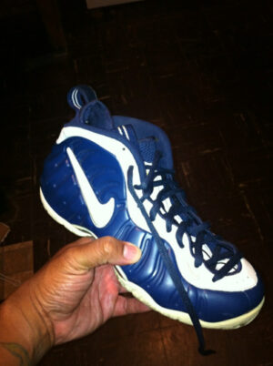 navy blue nike foams