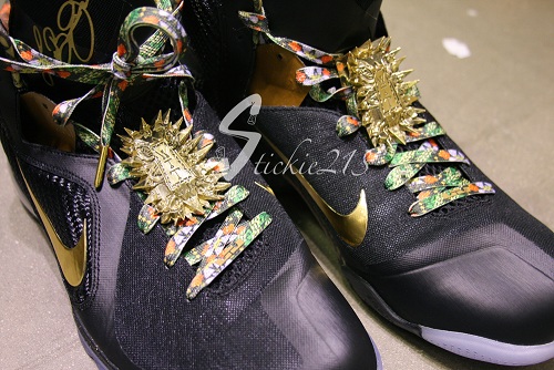 Watch-the-Throne'-Detailed-Images 
