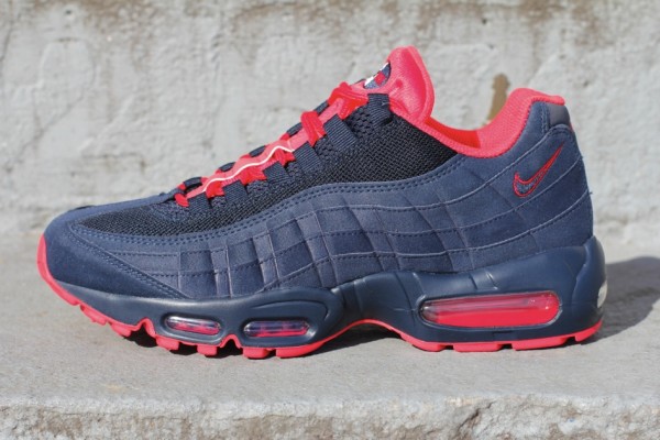 nike air max 95 navy blue and red