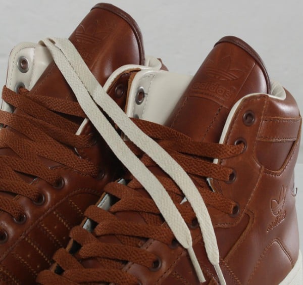 adidas-originals-decade-og-mid-supcol-gum-4