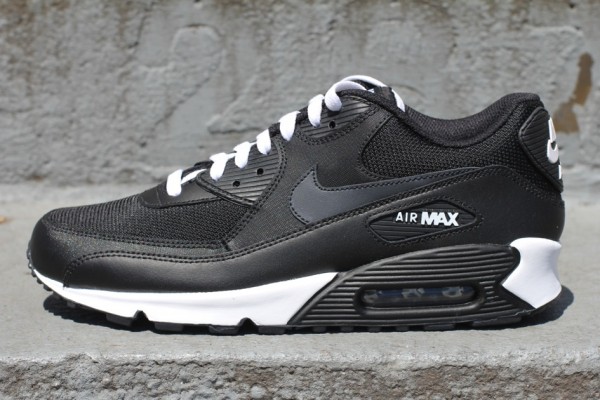 Nike Air Max 90 'Black/Anthracite-White' | SneakerFiles