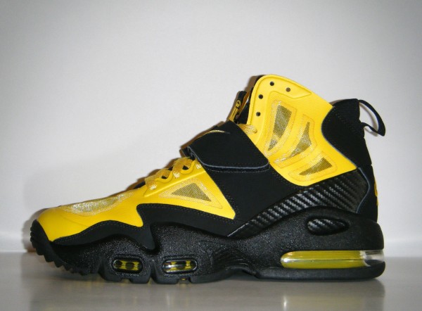black and yellow nikes high top