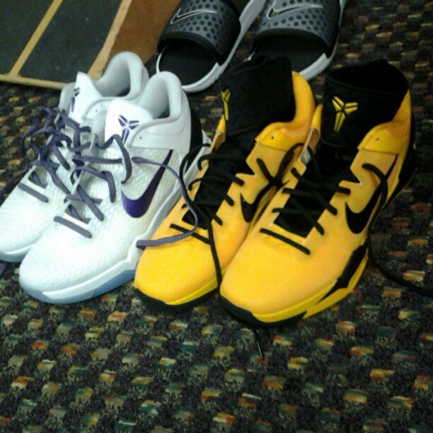 Nike Kobe 7 System Supreme 'Yellow 