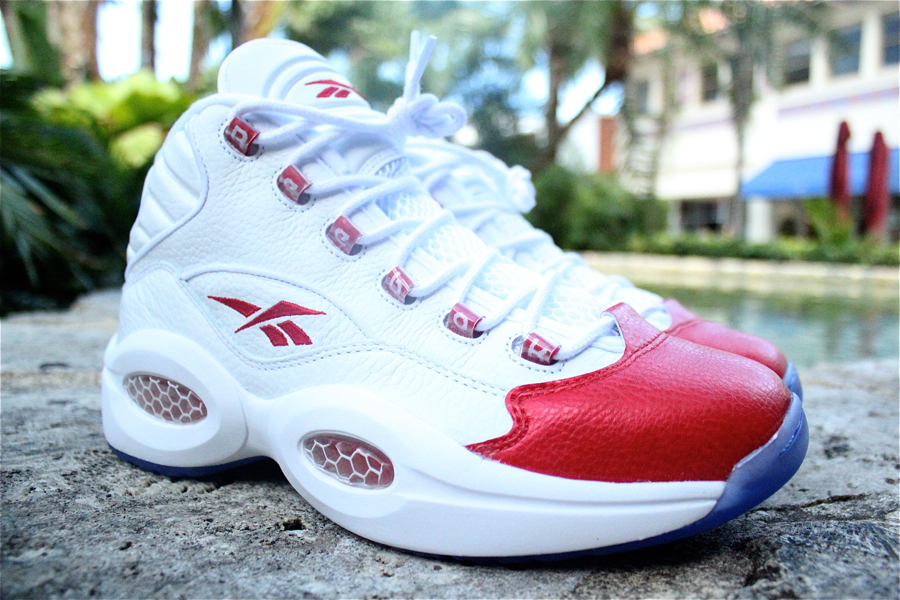 Selling - reebok question mid white red 