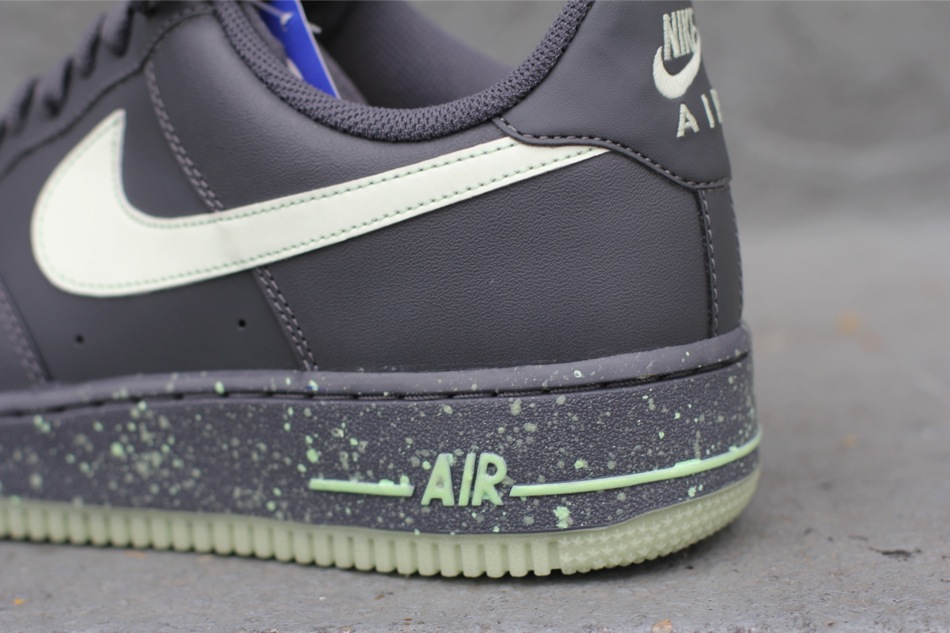 Nike Air Force 1 Low ‘Dark Grey/Glow’ at Oneness