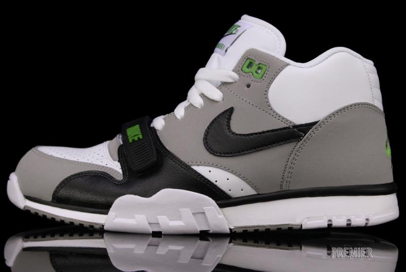 nike air trainer mid 1