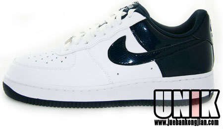 Nike Air Force 1 – Obsidian/White