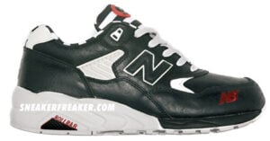 New Balance MT580 Black & White