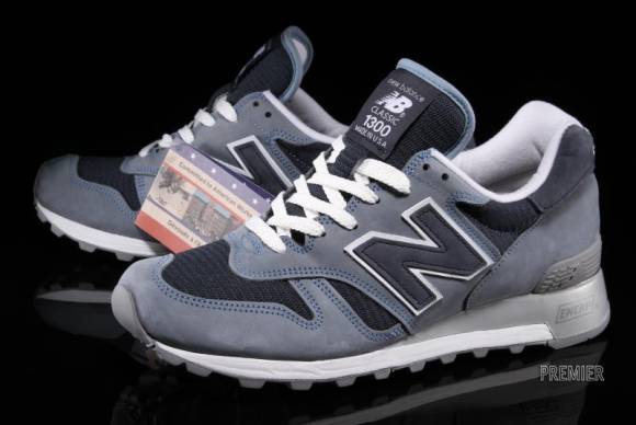 New Balance 1300: Made in the USA (Light Blue/Navy) | SneakerFiles