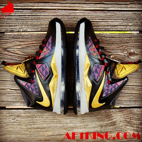Nike LeBron X \