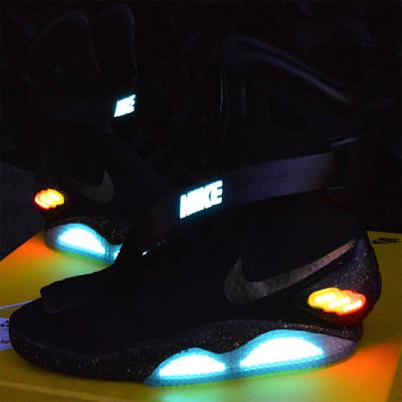 Verlating Doorzichtig tarief Nike Air Mag 'Elite' Custom | SneakerFiles