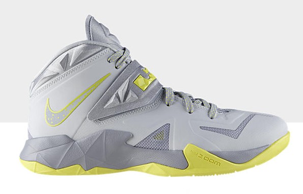 Nike LeBron Zoom Soldier VII (7) 'Pure 