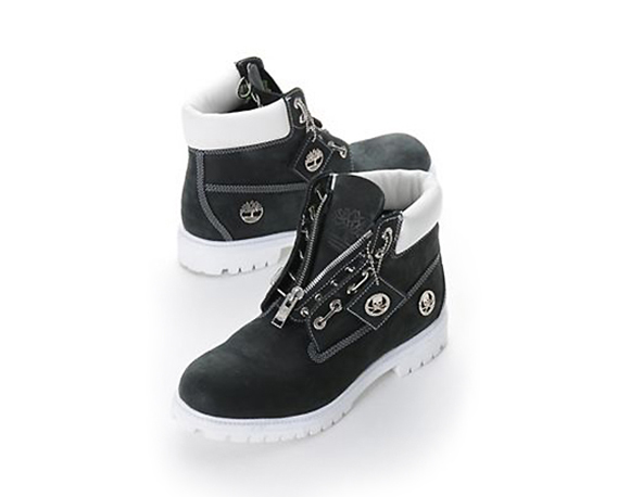 black and white timbs