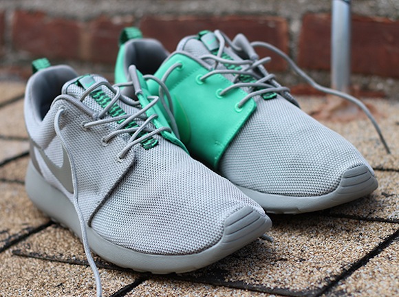 grey and teal roshes