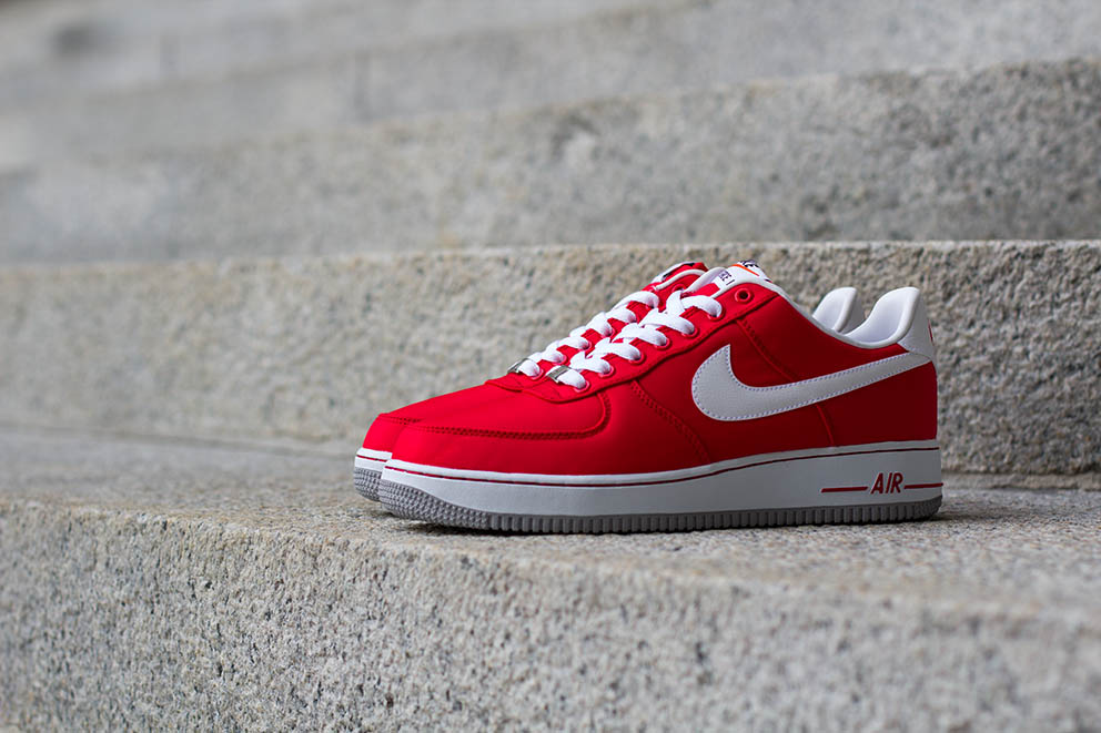 air force 1 low university red