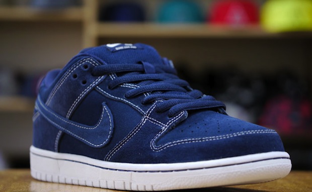dunk low navy