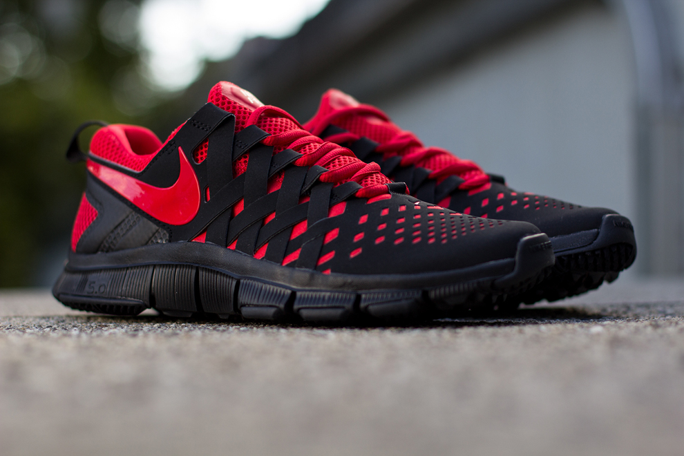 nike free trainer red
