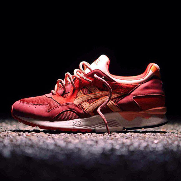 asics top of the line running shoe