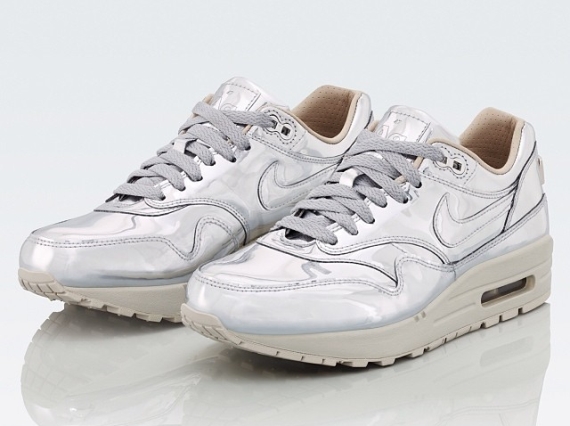 Nike WMNS Air Max 1 SP “Liquid Silver” – First Look