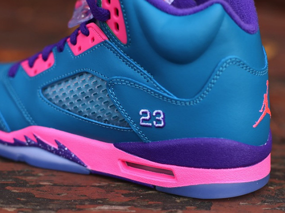 pink and turquoise jordans
