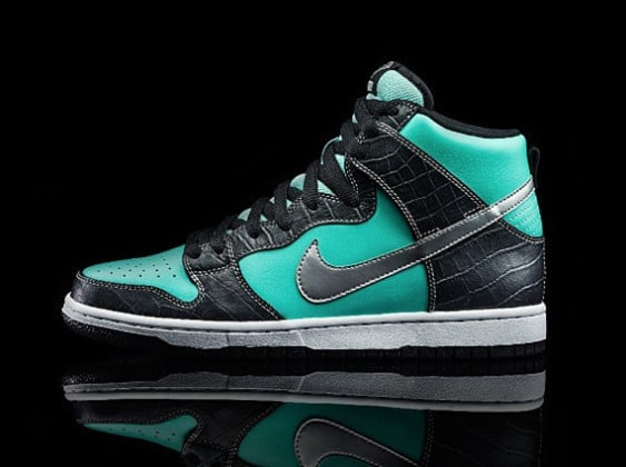 nike sb dunk high tiffany