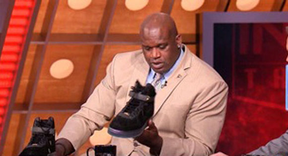 Nike Gifts Shaq with Air Force 1 on 