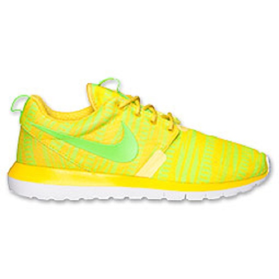 nike roshe yellow