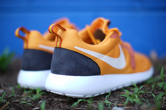 Kumquat Nike Roshe Run HYP