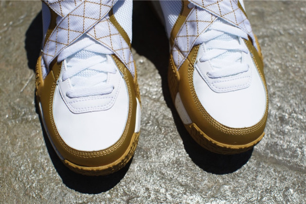 nike air raid metallic gold