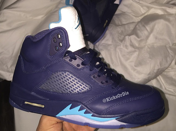 purple and blue 5s