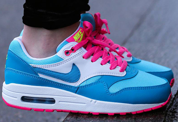 Nike Air Max 1 GS Clear Water / Pink Power - Blue Legend - White ...