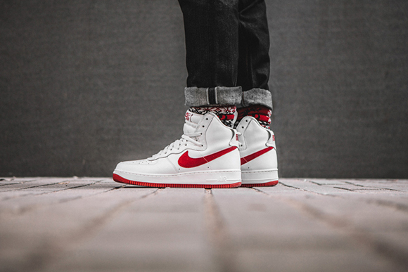 red air force 1 on feet