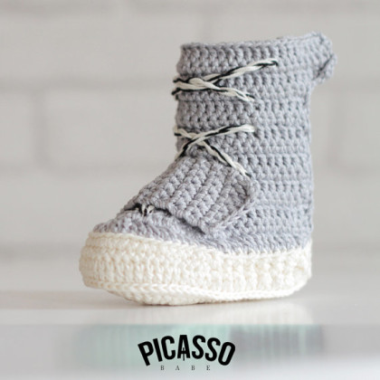 knitted baby yeezys