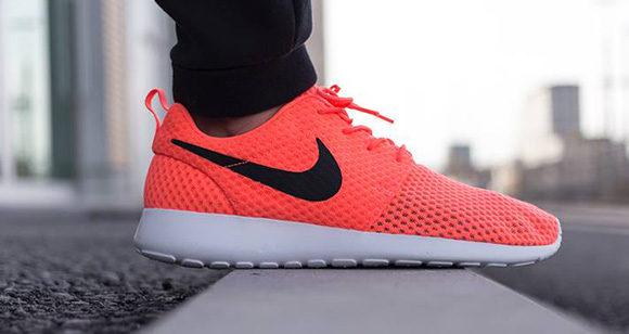 Nike Roshe Run Breeze 'Hot Lava' | SneakerFiles