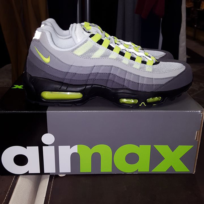 nike air max 95 patch