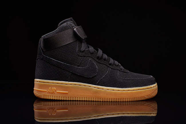 nike air force 1 black with brown bottom