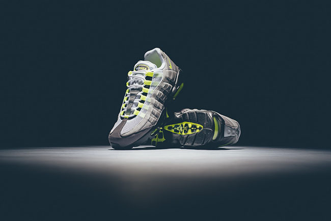 Nike Air Max 95 OG Neon 2015 | SneakerFiles