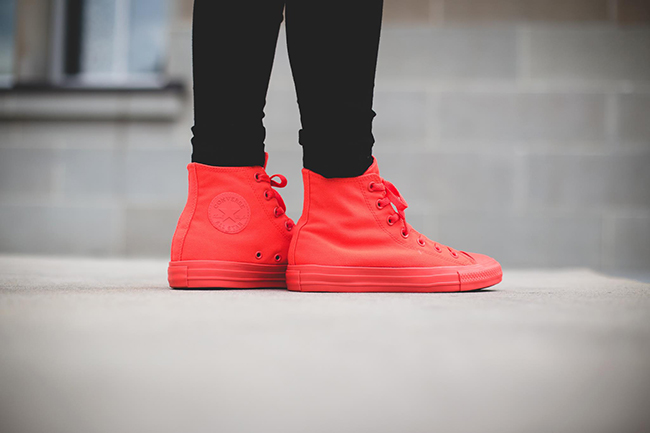 crimson red converse