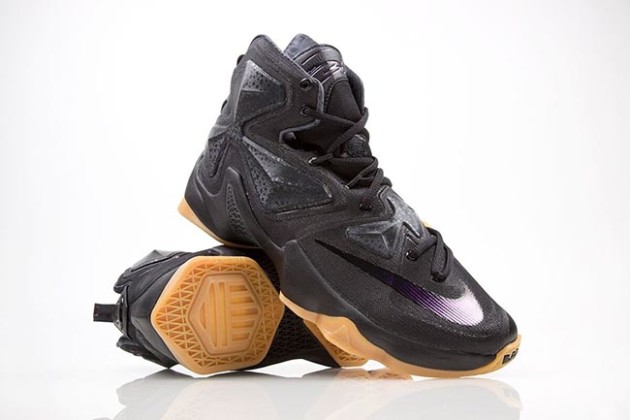 black lion lebron 13