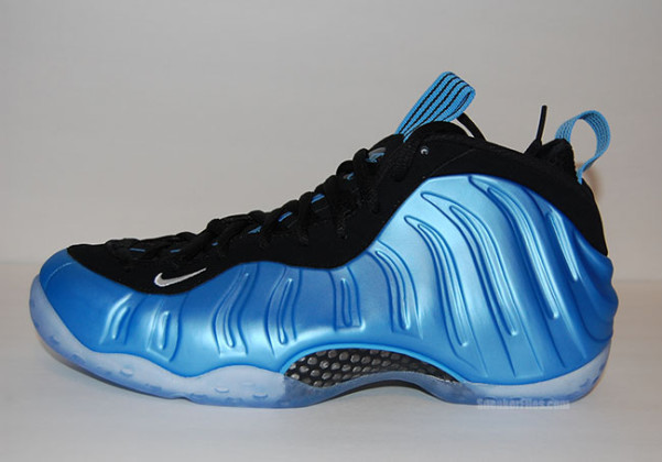 air foamposite one university blue