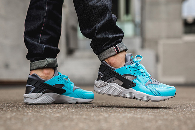 blue and gray huaraches